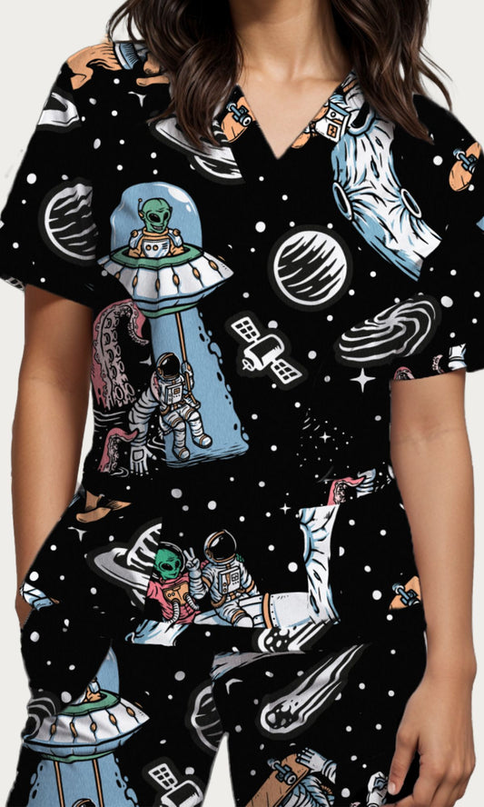 Haut de gommage intergalactique